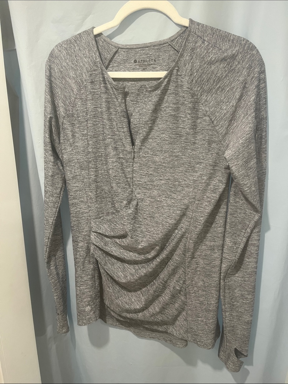 Athleta Heather Gray Long Sleeve Zip-Front Rash guard